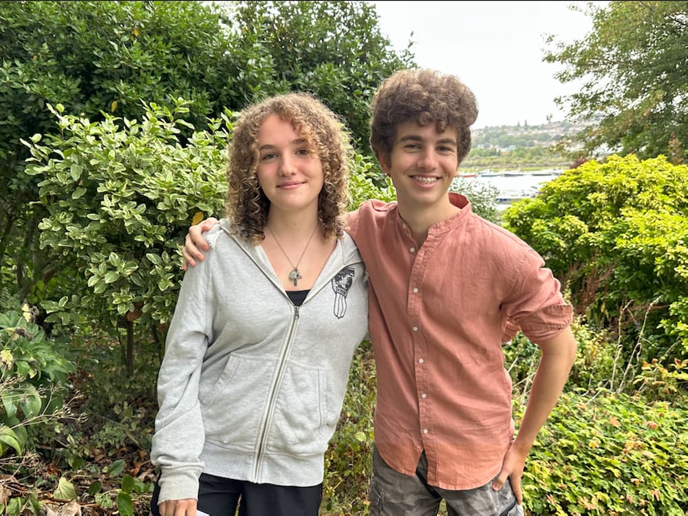 Sibling Stars Shine